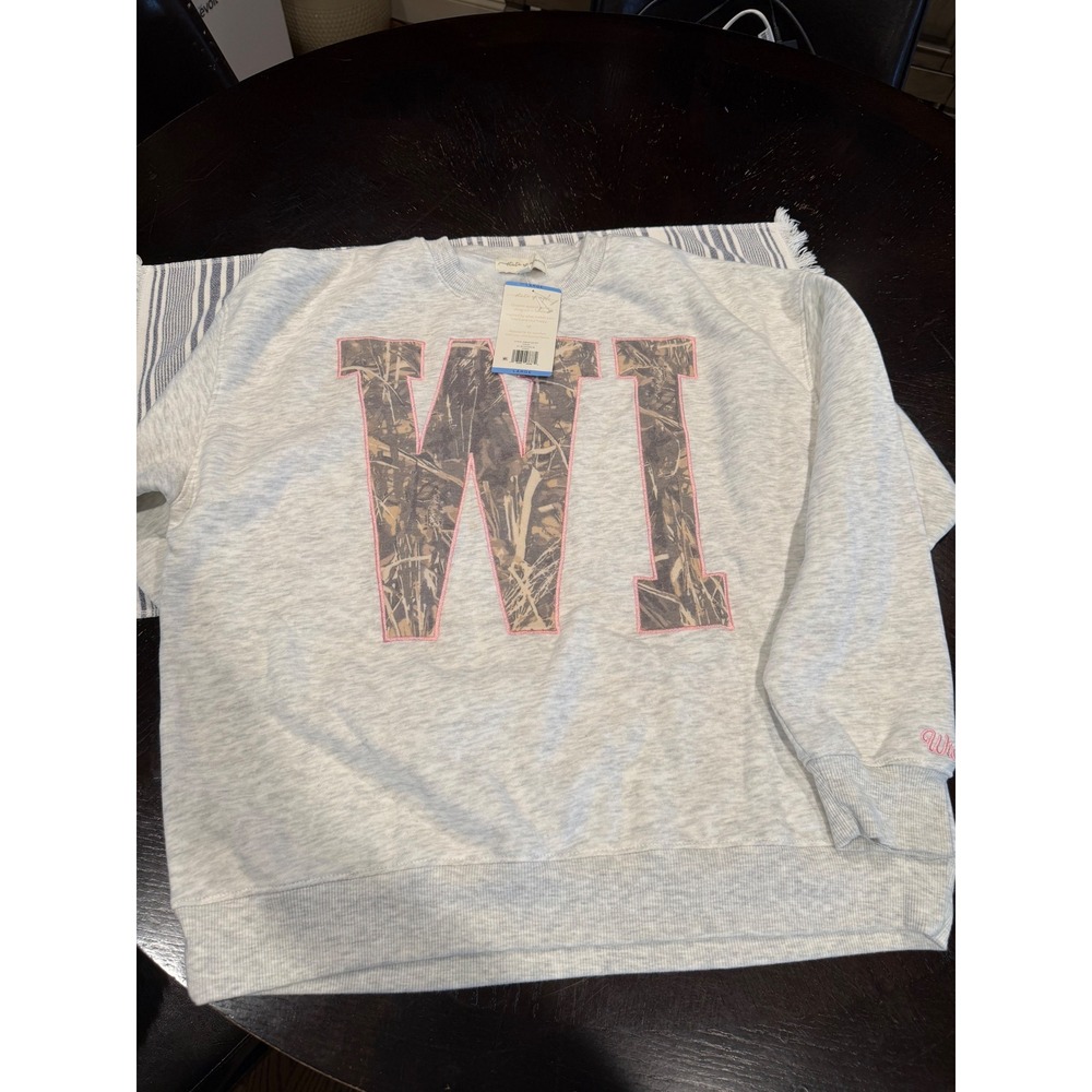 State of Mine Wisconsin WI Camo Pink Graphic Sweatshirt Gray Large NWT